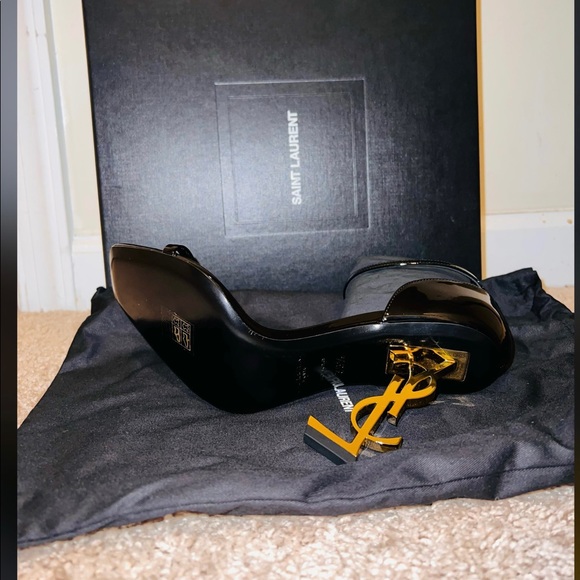 Never Wear Yves Saint Laurent - Picture 6 of 6